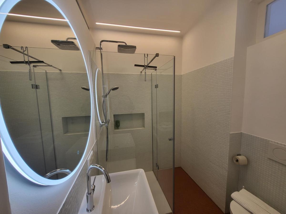 Orange Flat By Grazrentals Highest Standard & Free Parking מראה חיצוני תמונה